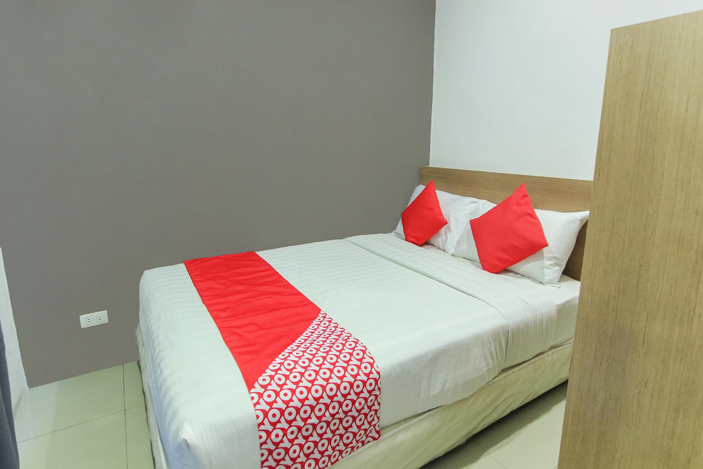 Melbourne Suites Макати Экстерьер фото